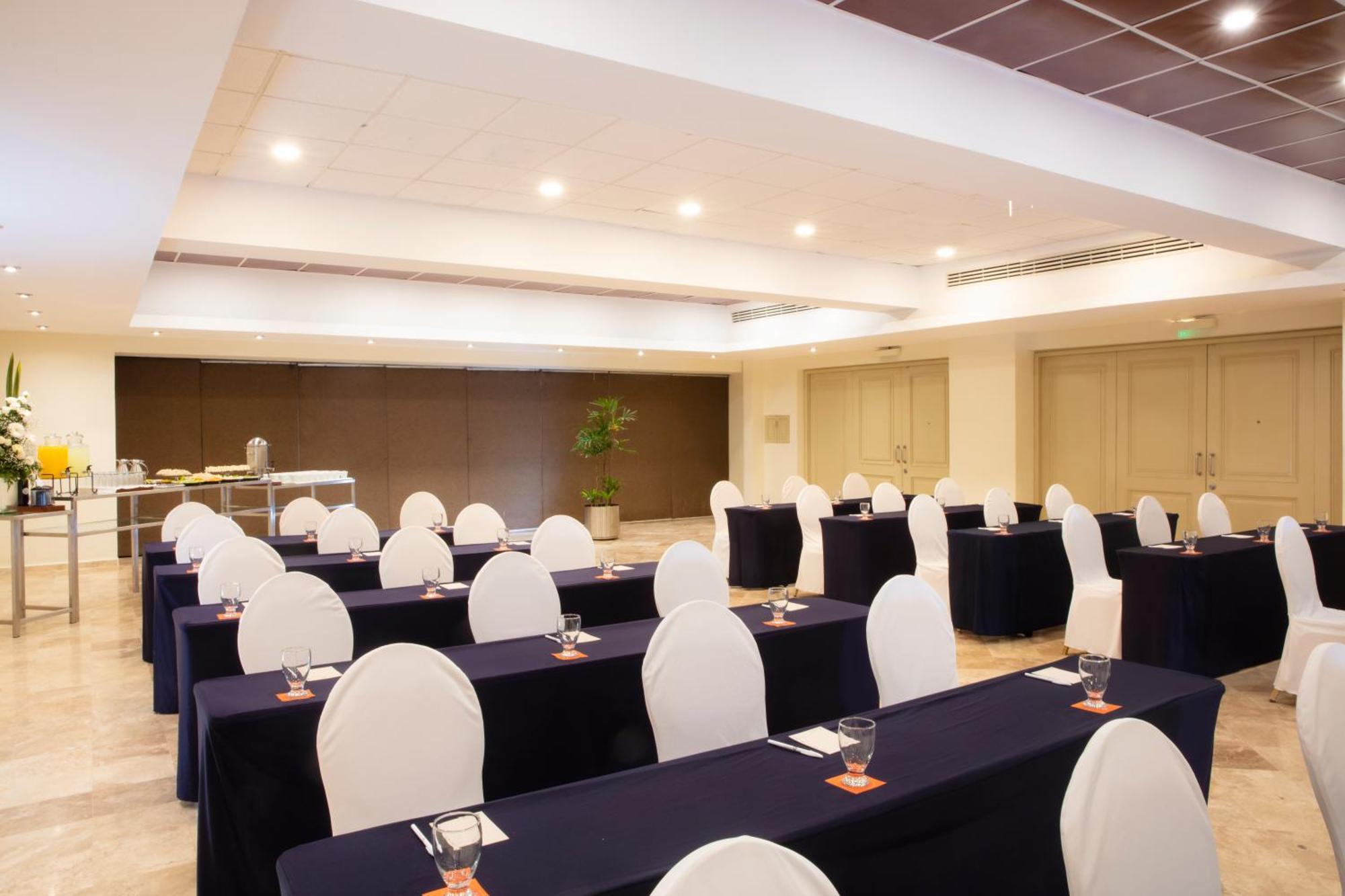 Krystal Cancún Eksteriør billede